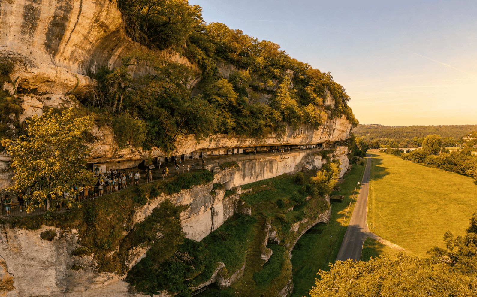 La Roque Saint-Christophe à Vézère